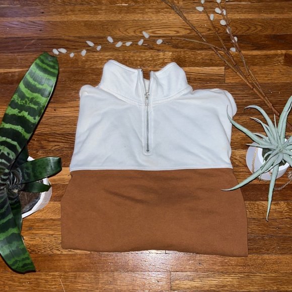 🍂70's Style Quarter-Zip🍂 - Picture 2 of 5